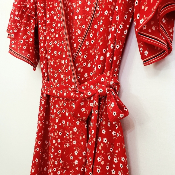 Nwot Max Studio Red Floral Flutter Sleeve Wrap Dress - Picture 8 of 14